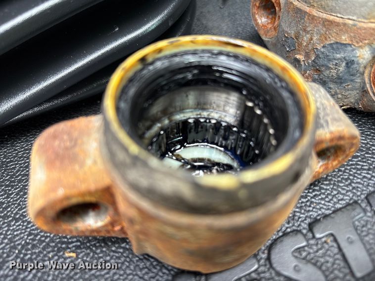 image for item YA0692 2019 Western Star  5700 semi truck