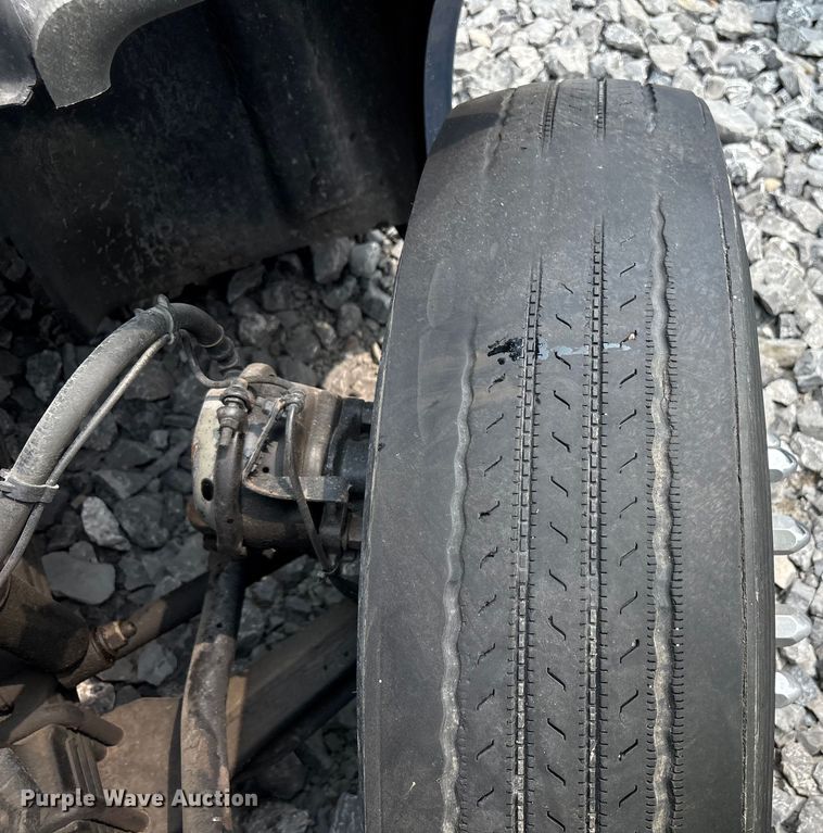 image for item YA0692 2019 Western Star  5700 semi truck