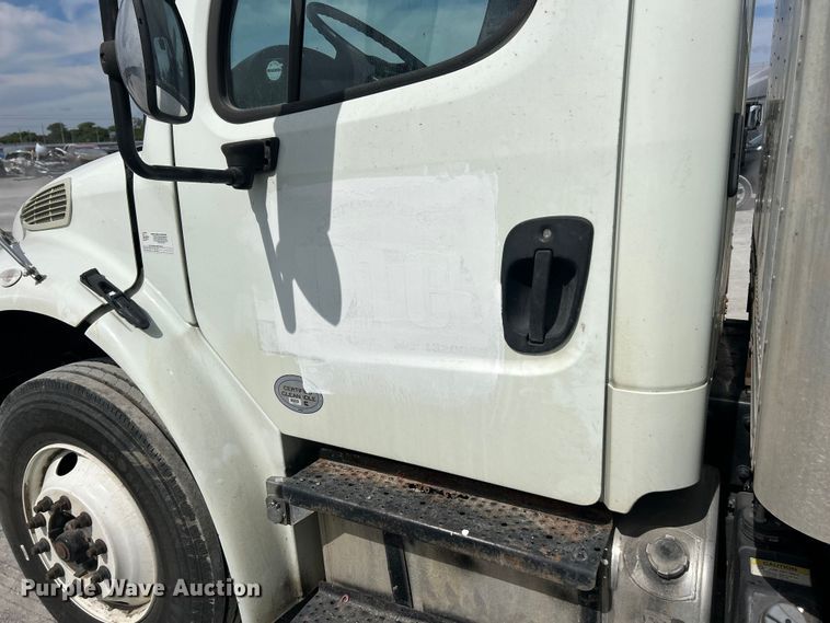 image for item YA0693 2014 Freightliner  Business class M2 box truck