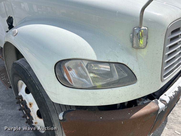 image for item YA0693 2014 Freightliner  Business class M2 box truck