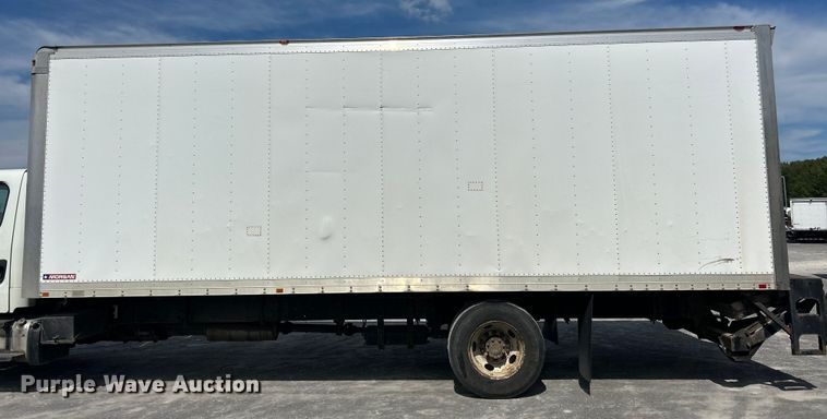 image for item YA0693 2014 Freightliner  Business class M2 box truck
