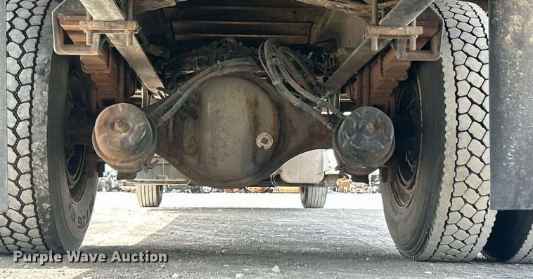 image for item YA0693 2014 Freightliner  Business class M2 box truck