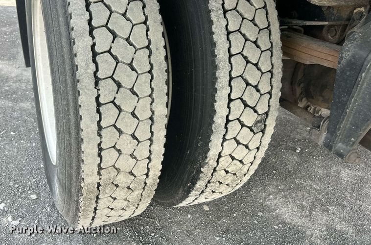 image for item YA0693 2014 Freightliner  Business class M2 box truck