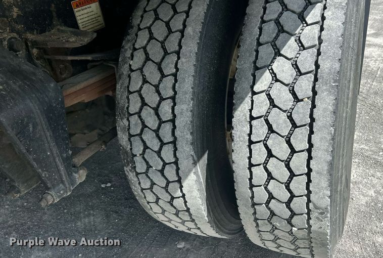 image for item YA0693 2014 Freightliner  Business class M2 box truck