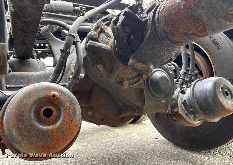 image for item YA0699 2019 Freightliner Cascadia semi truck