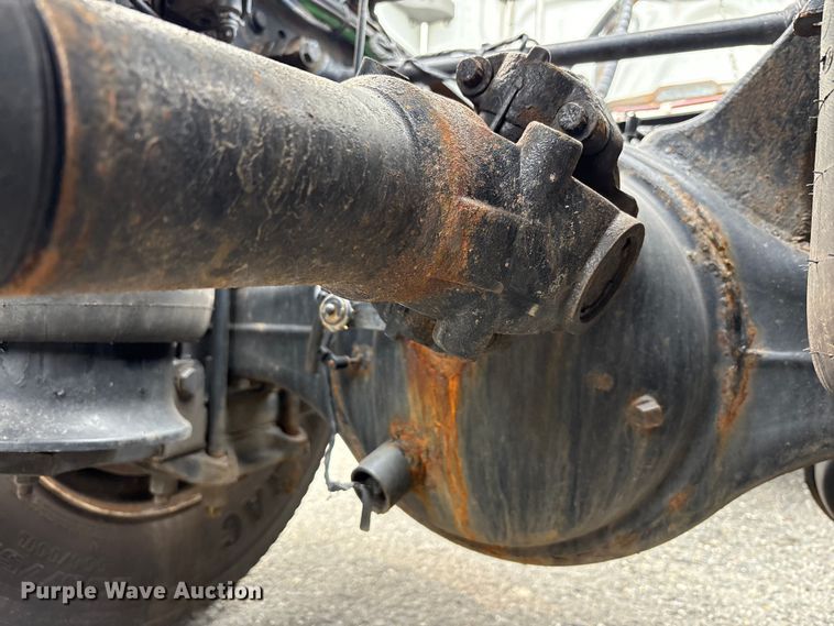 image for item YA0699 2019 Freightliner Cascadia semi truck