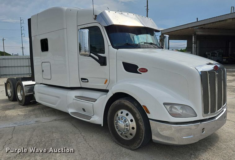 CAMIóN CAMAROTE 2017 PETERBILT