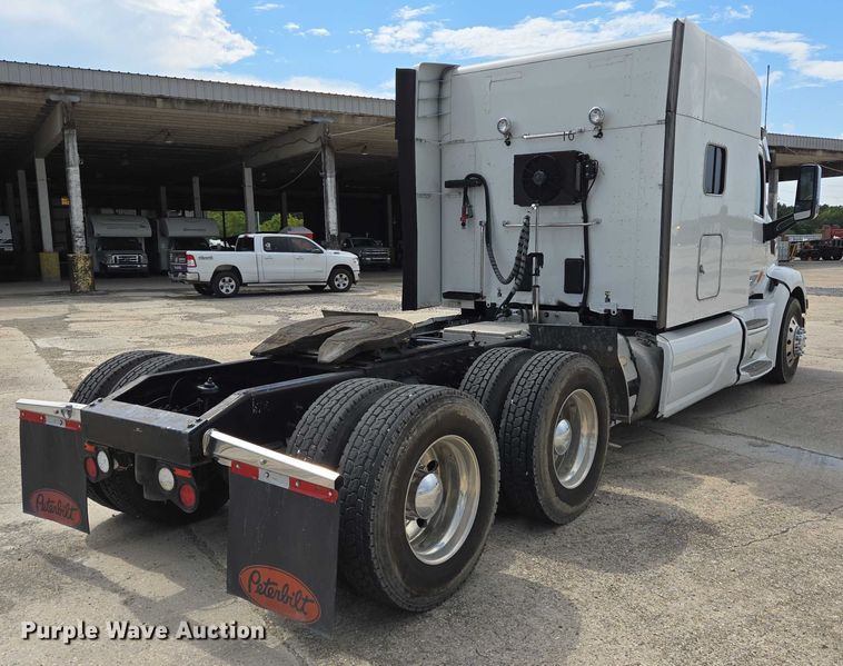 CAMIóN CAMAROTE 2017 PETERBILT