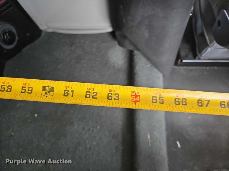 image for item YA0736 2017 Peterbilt 579 semi truck