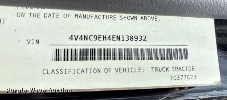 image for item YA0781 2014 Volvo VNL semi truck