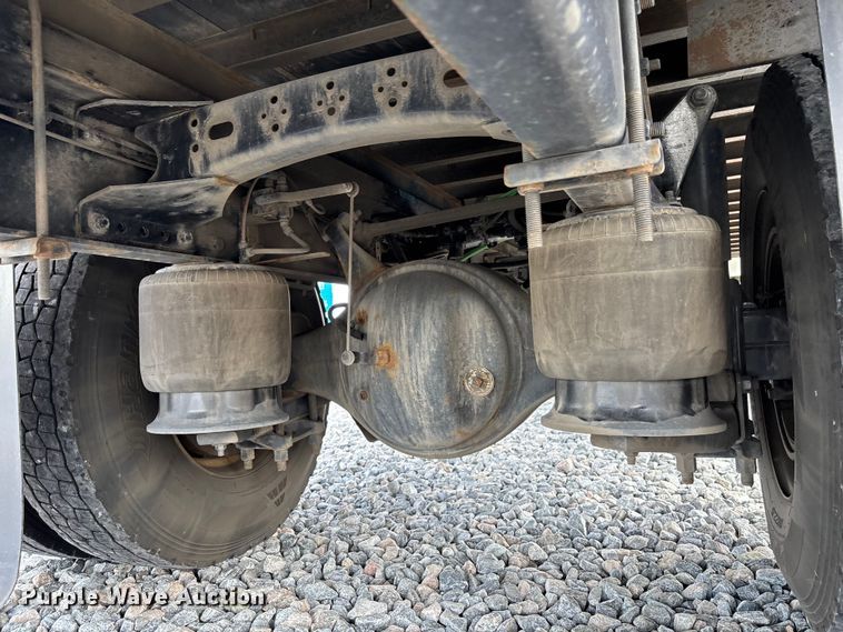 image for item YA0782 2023 Freightliner M2106 box truck