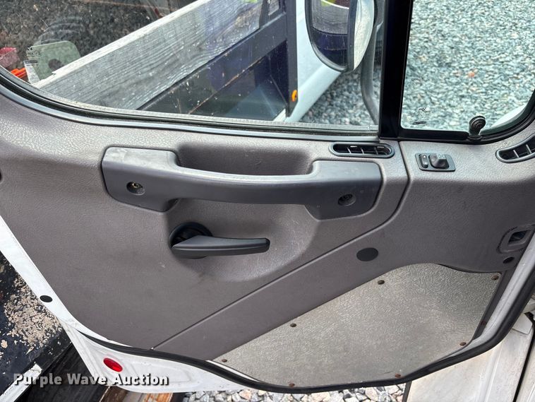 image for item YA0782 2023 Freightliner M2106 box truck