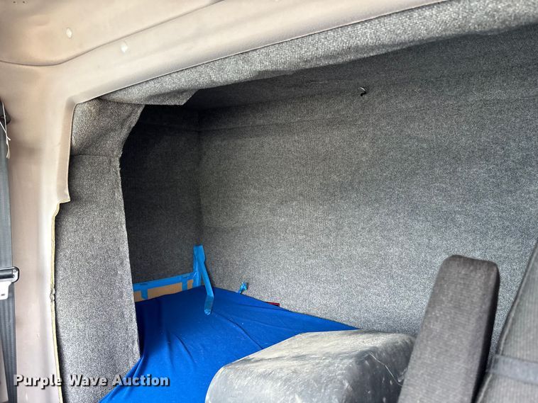 image for item YA0782 2023 Freightliner M2106 box truck