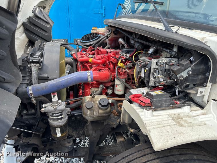 image for item YA0782 2023 Freightliner M2106 box truck