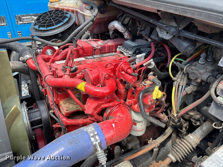 image for item YA0782 2023 Freightliner M2106 box truck