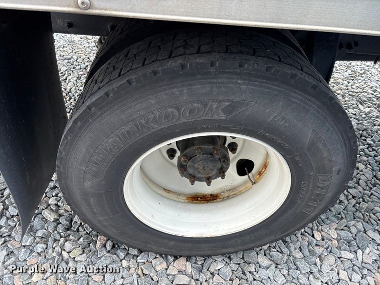 image for item YA0782 2023 Freightliner M2106 box truck