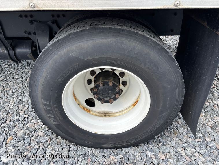 image for item YA0782 2023 Freightliner M2106 box truck