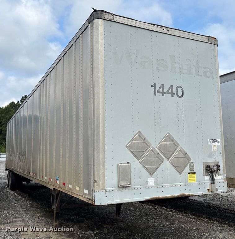 image for item YA0827 2003 Stoughton dry van trailer