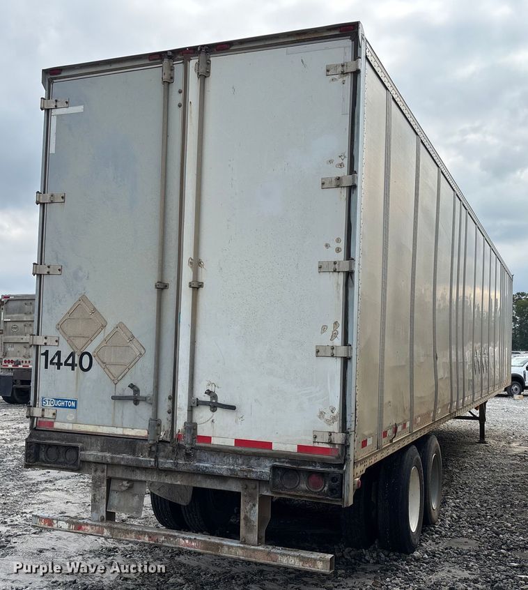 image for item YA0827 2003 Stoughton dry van trailer