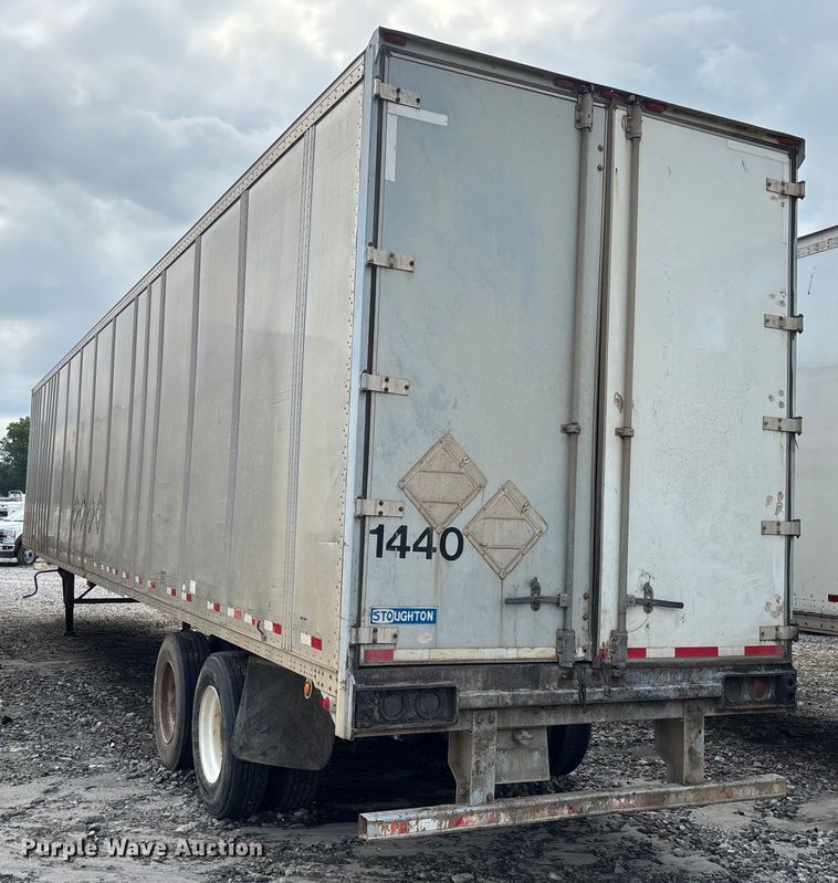 image for item YA0827 2003 Stoughton dry van trailer