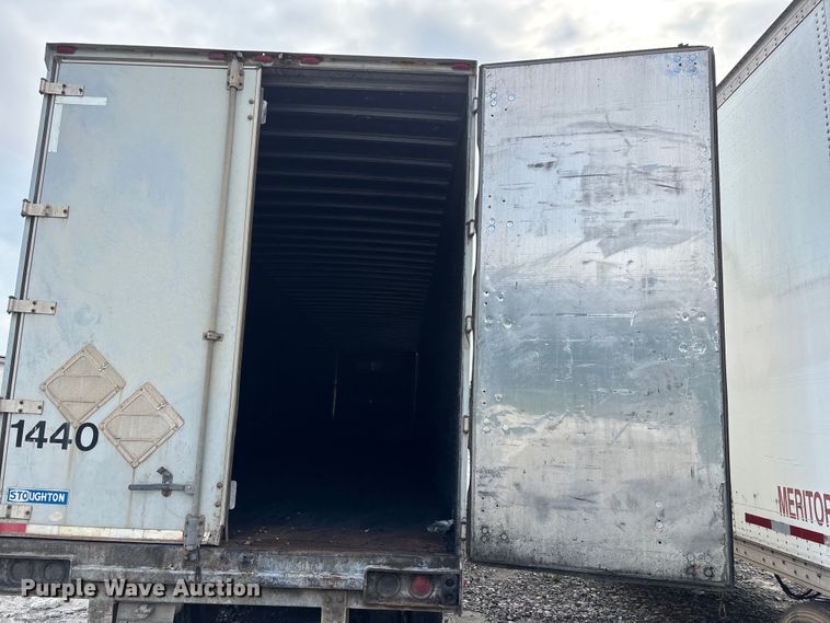 image for item YA0827 2003 Stoughton dry van trailer