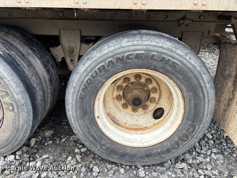 image for item YA0828 1996 Great Dane dry van trailer