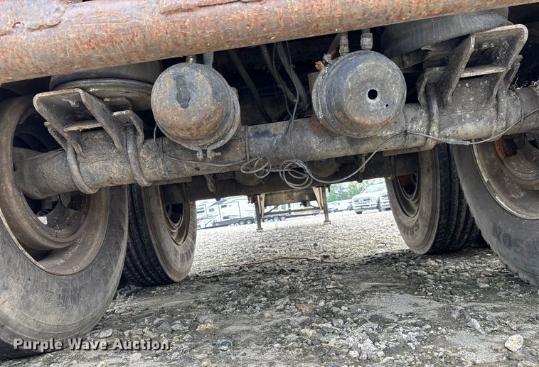 image for item YA0829 2012 Mac grain trailer