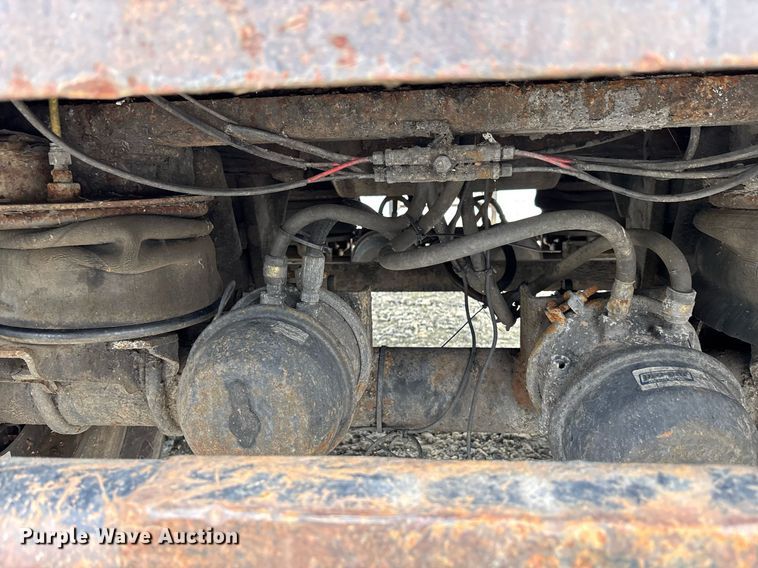 image for item YA0829 2012 Mac grain trailer