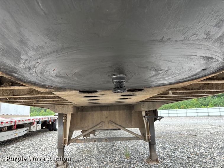 image for item YA0829 2012 Mac grain trailer