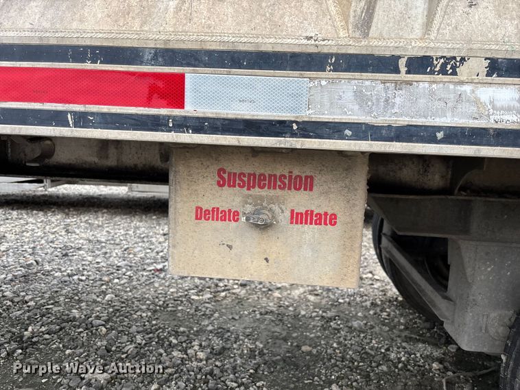 image for item YA0829 2012 Mac grain trailer