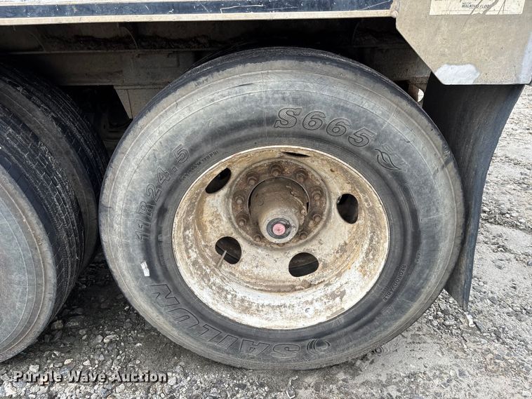 image for item YA0829 2012 Mac grain trailer