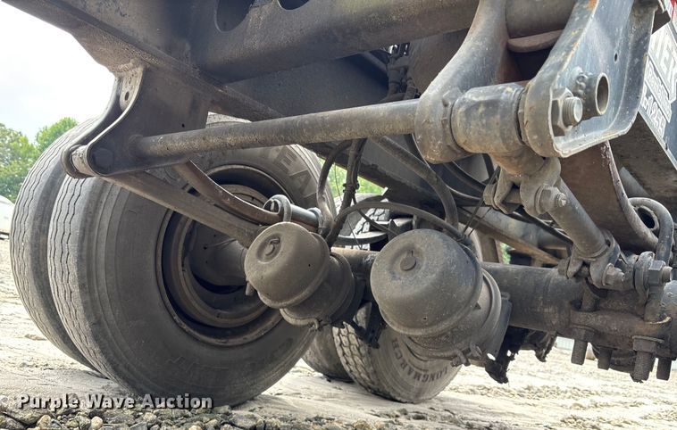 image for item YA0830 2014 Benlee roll-off container trailer