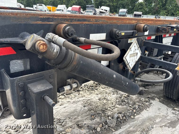 image for item YA0830 2014 Benlee roll-off container trailer