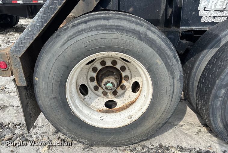 image for item YA0830 2014 Benlee roll-off container trailer