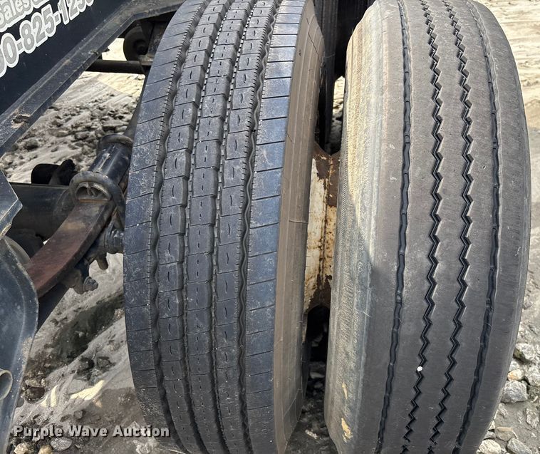 image for item YA0830 2014 Benlee roll-off container trailer