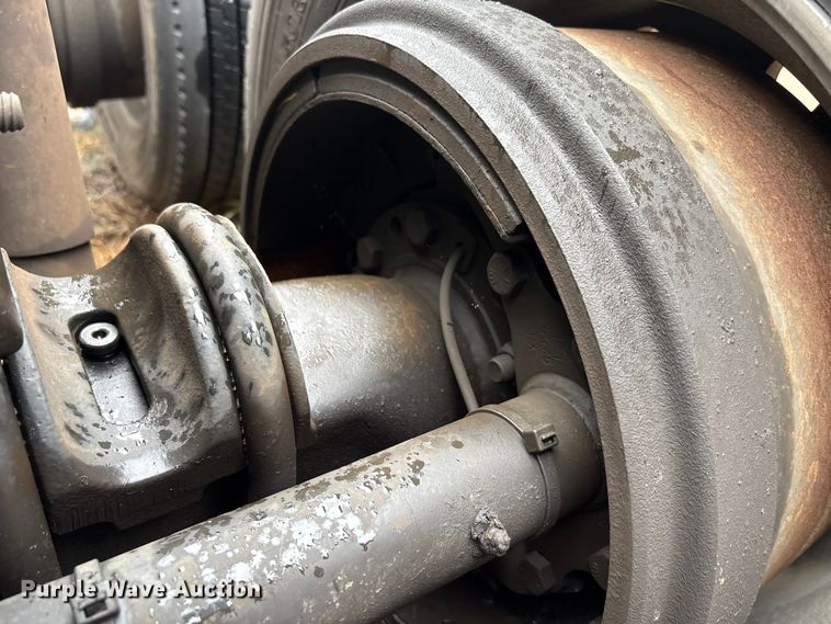 image for item YA0855 2016 International ProStar Plus 122 semi truck