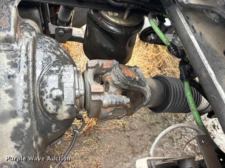 image for item YA0855 2016 International ProStar Plus 122 semi truck