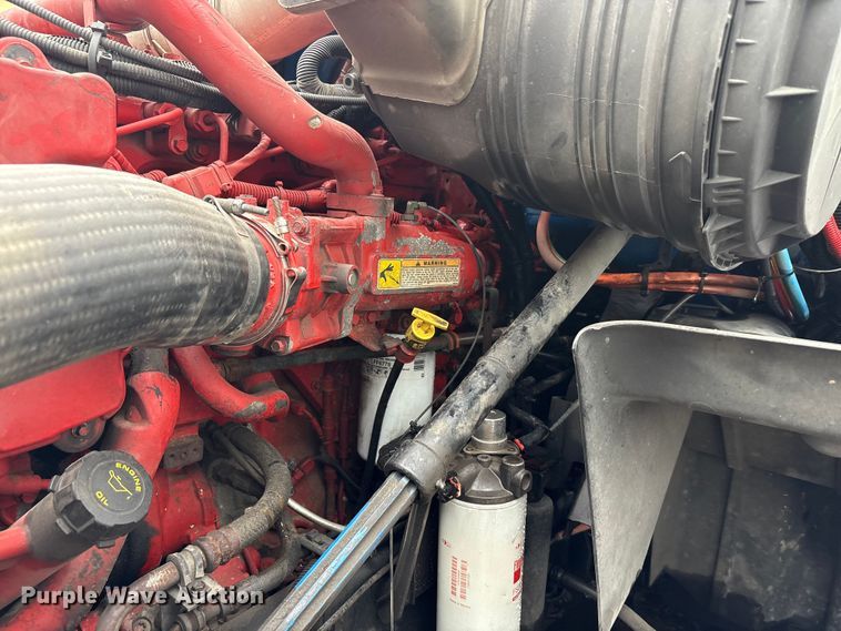 image for item YA0855 2016 International ProStar Plus 122 semi truck