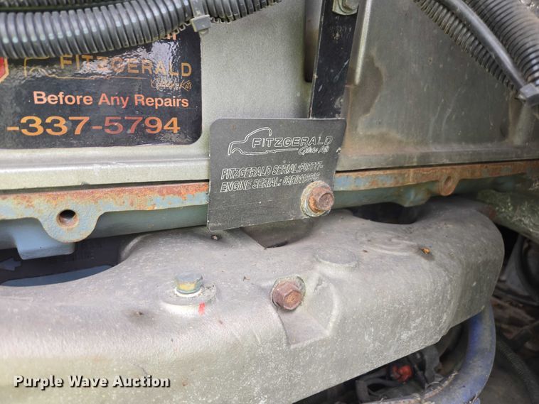 image for item YA0867 2019 Peterbilt 579  glider kit semi truck