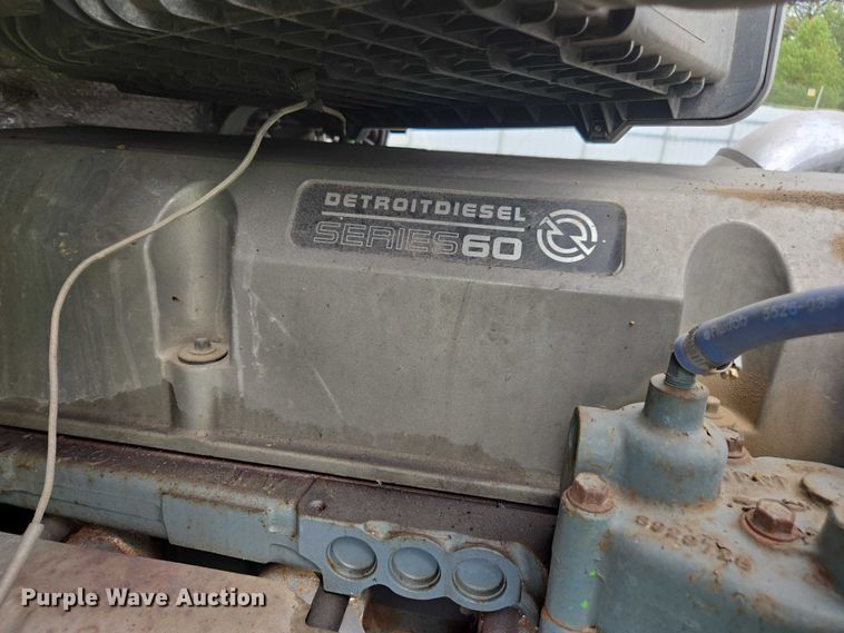 image for item YA0867 2019 Peterbilt 579  glider kit semi truck