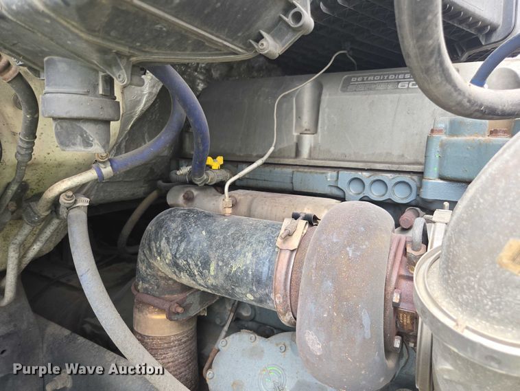 image for item YA0867 2019 Peterbilt 579  glider kit semi truck