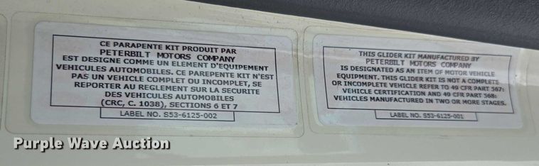 image for item YA0867 2019 Peterbilt 579  glider kit semi truck