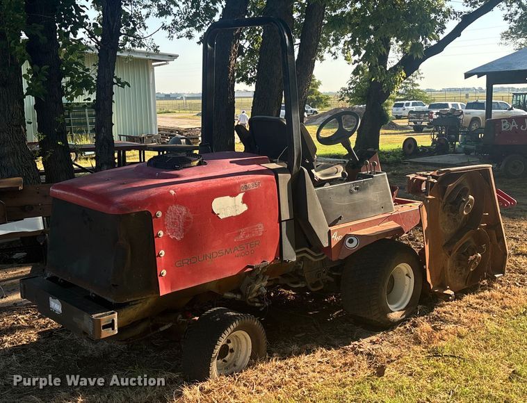 image for item DT3286 2005 Toro Grounds Master 4100D lawn mower