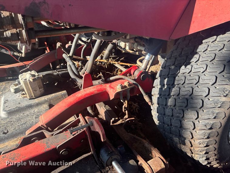 image for item DT3286 2005 Toro Grounds Master 4100D lawn mower