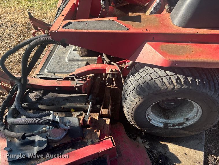 image for item DT3286 2005 Toro Grounds Master 4100D lawn mower