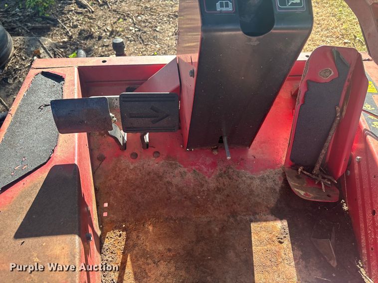 image for item DT3286 2005 Toro Grounds Master 4100D lawn mower