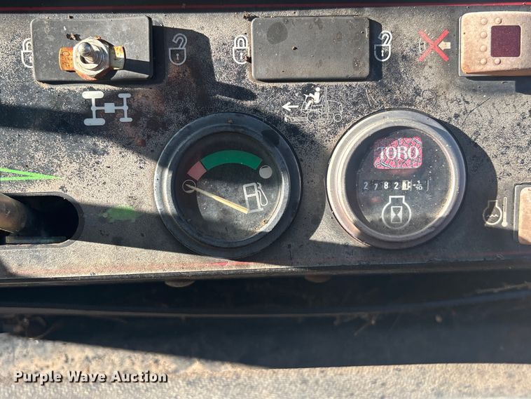 image for item DT3286 2005 Toro Grounds Master 4100D lawn mower