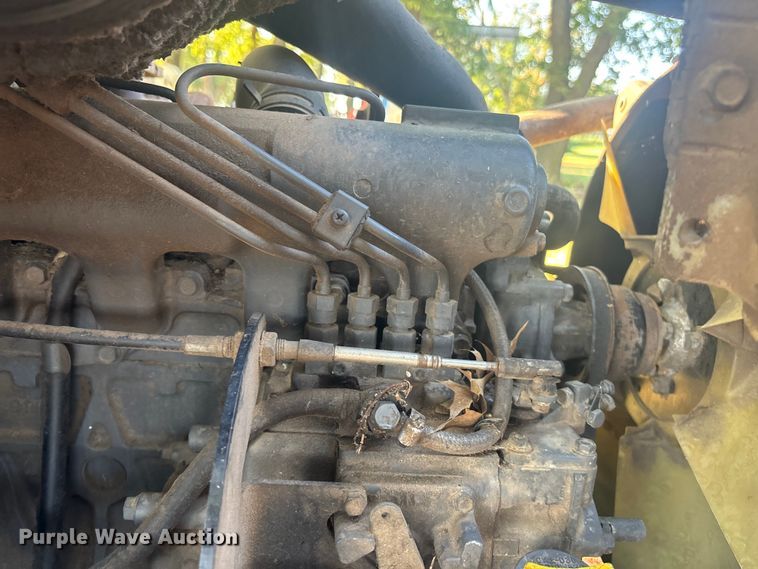 image for item DT3286 2005 Toro Grounds Master 4100D lawn mower