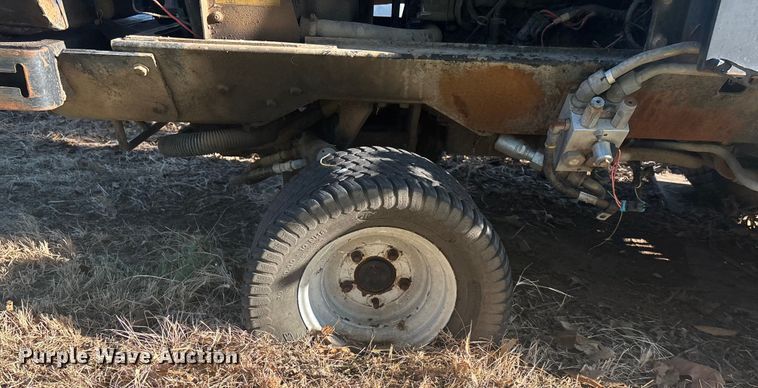 image for item DT3286 2005 Toro Grounds Master 4100D lawn mower