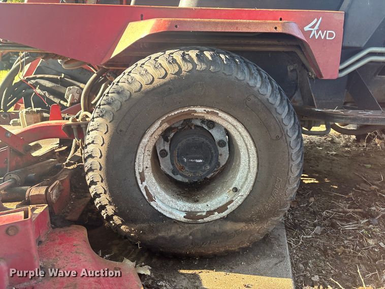 image for item DT3286 2005 Toro Grounds Master 4100D lawn mower